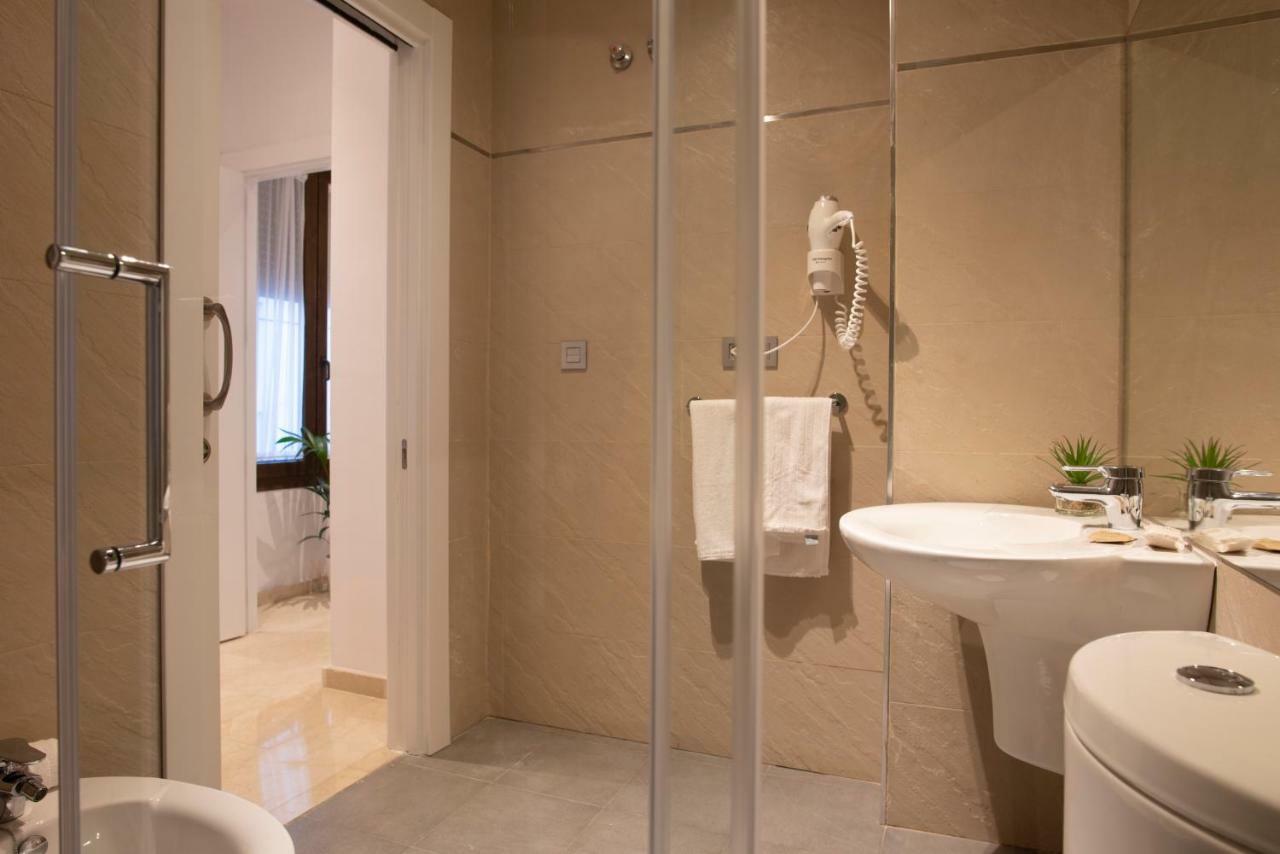 San Jeronimo 17 Suites Granada Buitenkant foto